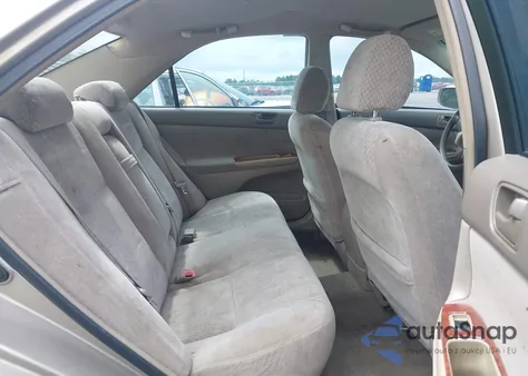 2003 Toyota Camry Le V6 z USA, uszkodzony, nr VIN 4T1BF32K23U046400